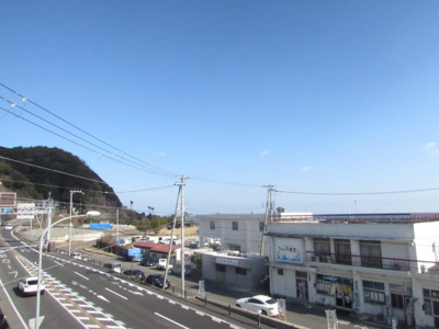 【展望】 | ～商談中～洲本市炬口１丁目・店舗付住宅 | 令和８年２月撮影（２階からの眺望）