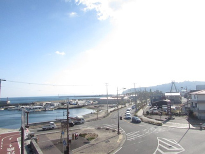 【展望】 | ～商談中～洲本市炬口１丁目・店舗付住宅 | 令和８年２月撮影（２階からの眺望）