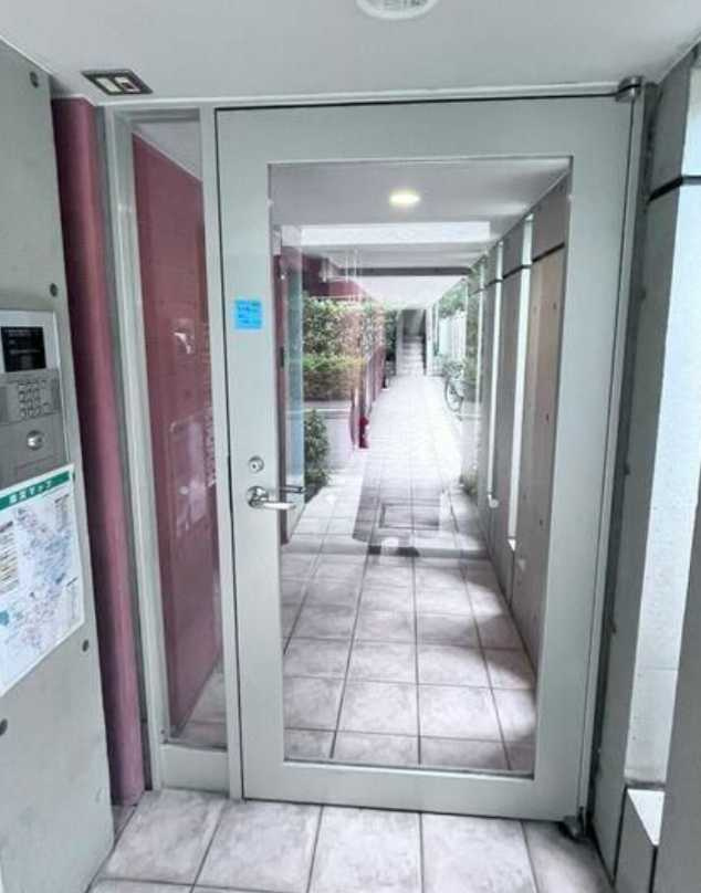 Branche目黒大橋　デザイナーズ　オートロック　独立洗面台のエントランス