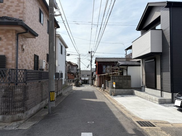 LIGARE小倉北区下富野1期の前面道路含む現地写真|道路幅員南側4.5メートル