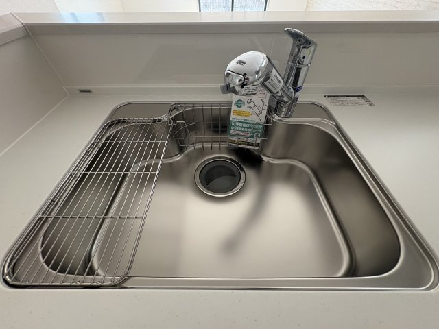LIGARE小倉北区下富野1期のキッチン|浄水器一体型シャワー水栓