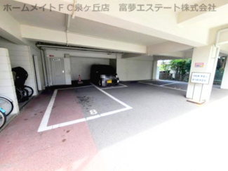 【駐車場】
