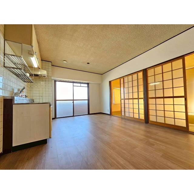 エスポアール石坂の居間・リビング