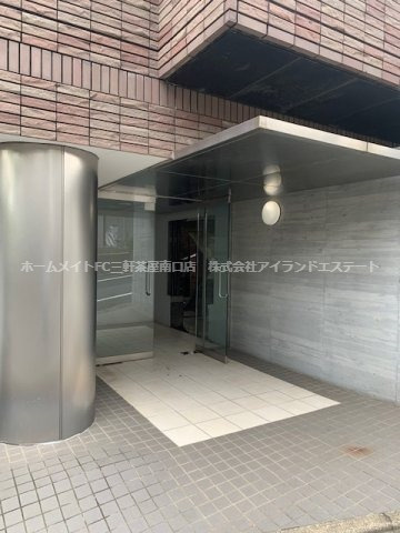 howff RELAX三軒茶屋　ファミリー向け　ペット相談可　敷地内駐車場有のエントランス