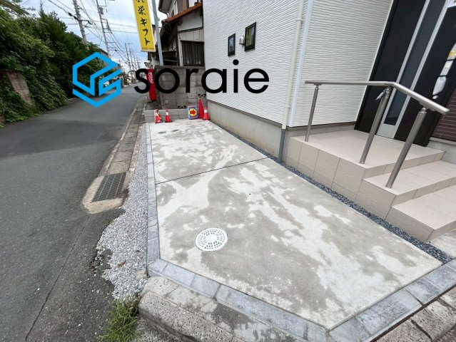 川越市石原町2丁目 新築戸建 ハートフルタウンの駐車場|令和8年7月7日撮影。