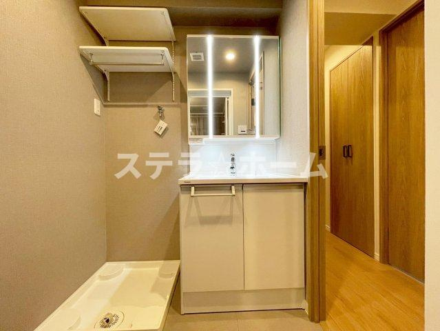 サン三国マンションの独立洗面台|独立洗面台、朝の身支度には欠かせません