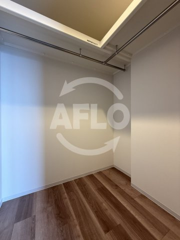 Alivis九条のトイレ|Alivis九条　ウォークインクローゼット