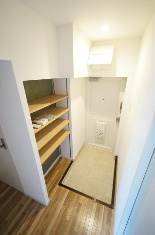 幸町レジデンスの玄関|ご見学・ご契約時の送迎可能！