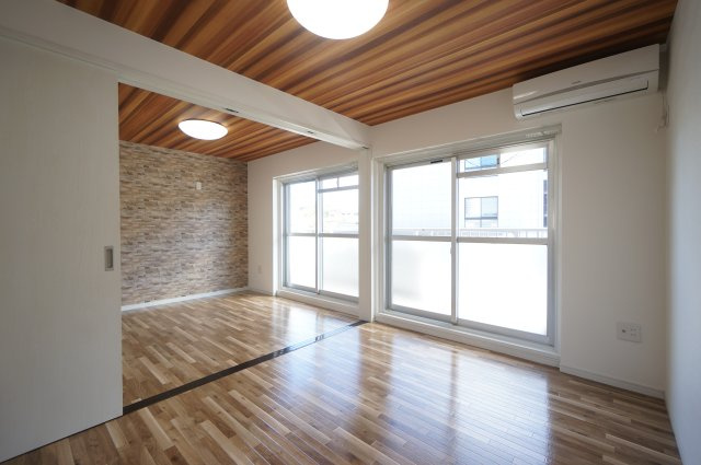 幸町レジデンスの居間・リビング|オンライン対能応可！