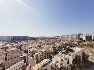 【展望】 | プラウドシティ稲毛海岸レジデンス | 正面は低層専用住宅地になりますので、陽当り良いマンションです。