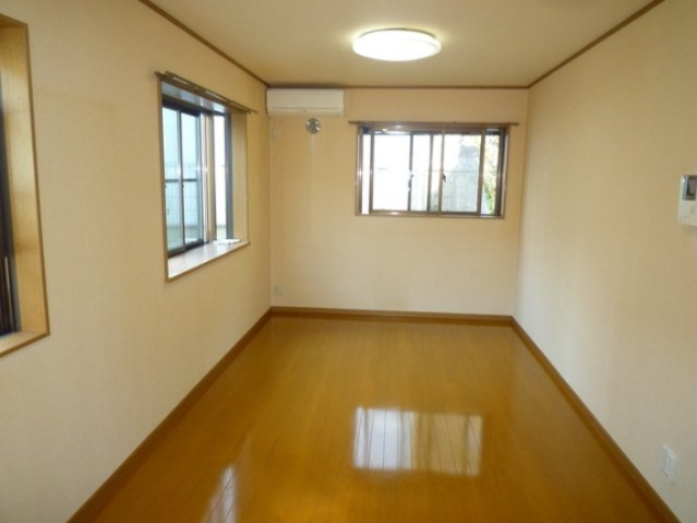 メゾン石原Ⅱの居間・リビング