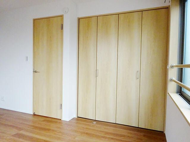 小港町３丁目貸家の収納