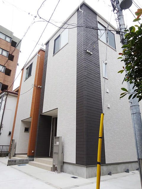 小港町３丁目貸家の外観