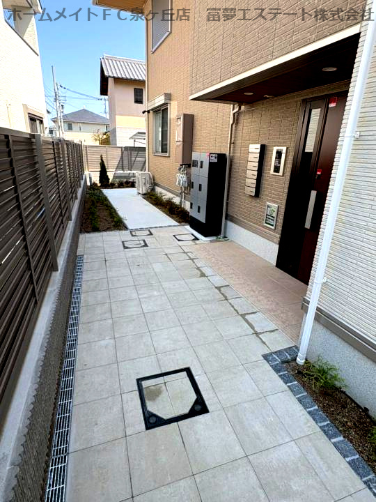 エーデル自由丘Ⅲのエントランス