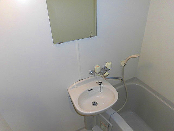 リーガル神戸元町の洗面所