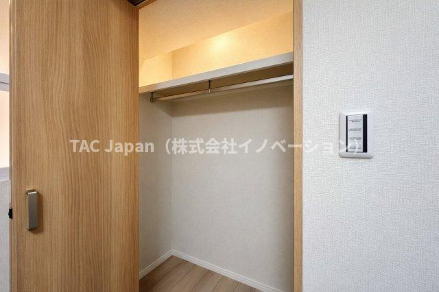 ライオンズマンション護国寺の収納|暮らしをすっきり整える豊富な収納スペースは、衣類から日用品まで余裕を持ってしまえ、いつも整った美しい住まいを保つことができます。快適な生活を支える頼もしい味方です。