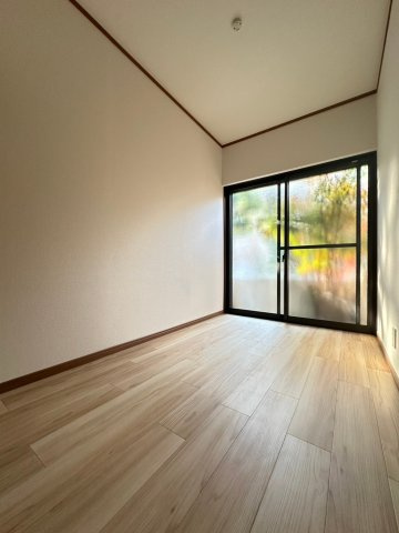 藤岡貸家の居間・リビング