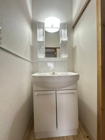 藤岡貸家の洗面所