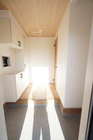 Sumai-to千葉市若葉区加曽利町の玄関|当日の見学大歓迎！