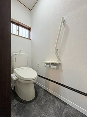 【トイレ】 | はなの芽貸家【名古屋市賃貸・駐車場4台】