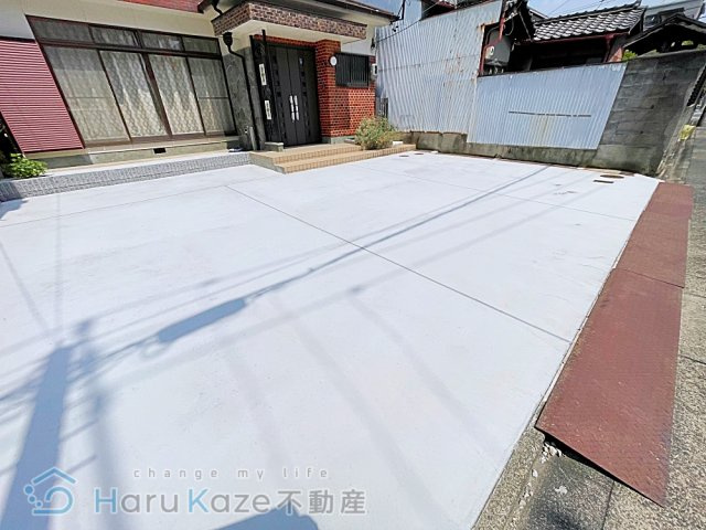 【駐車場】 | はなの芽貸家【名古屋市賃貸・駐車場4台】