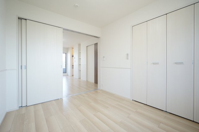 サンヒルズの洋室|物件、駅でお待ち合わせでのご案内歓迎！