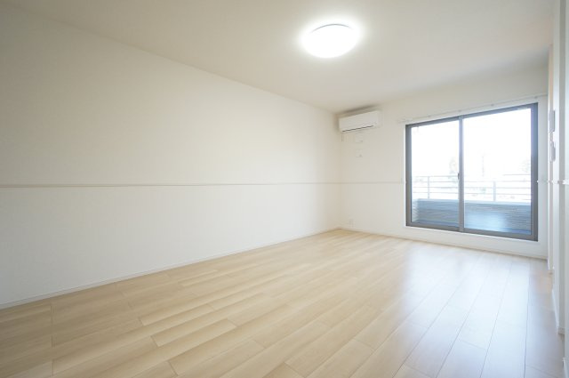 サンヒルズの居間・リビング|水曜日、営業時間外もご相談ください！