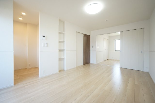 サンヒルズの居間・リビング|お電話でのご予約がスムーズです！