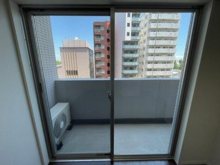 【バルコニー】