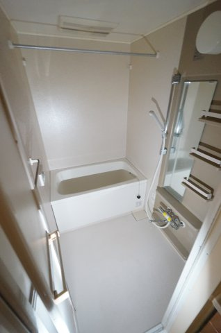 エヴァーグリーン青葉の森の浴室|ご見学・ご契約時の送迎可能！