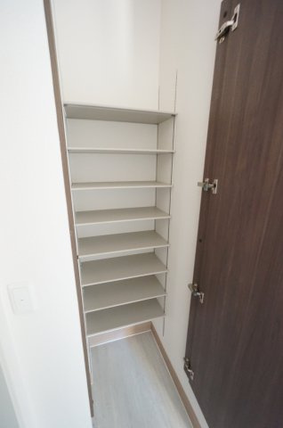 シャイングレイスの収納|オンライン対能応可！