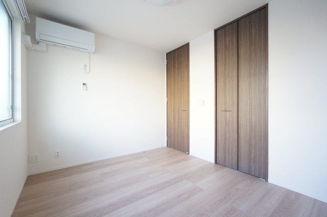 シャイングレイスの洋室|お問合せは花まる商店まで！