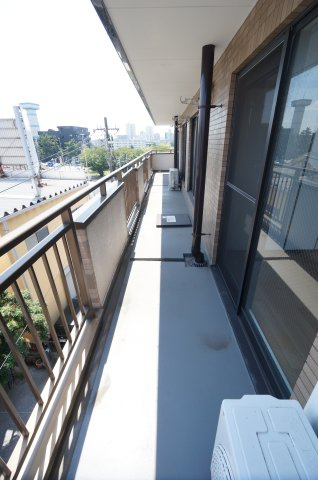 ちとせビルのバルコニー|水曜日、営業時間外もご相談ください！