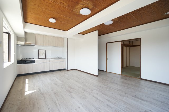 ちとせビルの居間・リビング|オンライン対能応可！