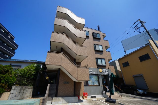 ちとせビルの外観|お問い合わせは花まる商店まで！