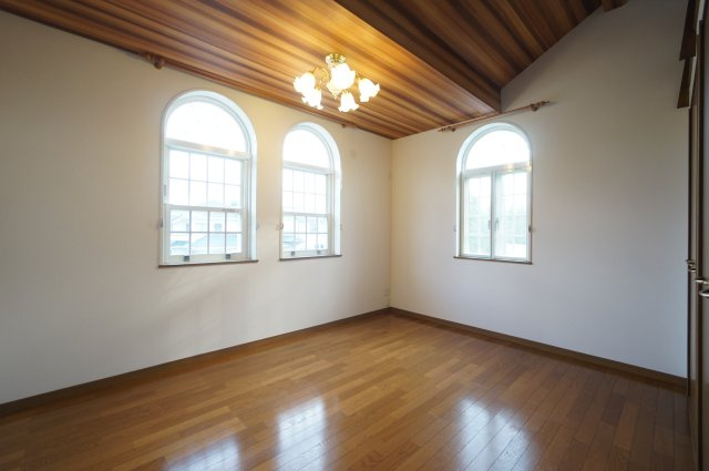 こてはし台戸建の洋室|諸条件、交渉などお任せ下さい！