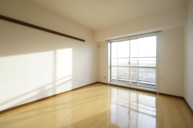 オーシャンビュー壱番館の洋室|お部屋探しは花まる商店にお任せ下さい！