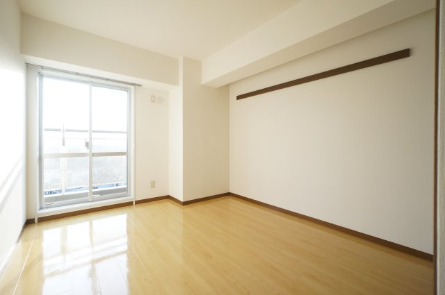 オーシャンビュー壱番館の洋室|詳細、ご不明点等、お気軽にご連絡ください！