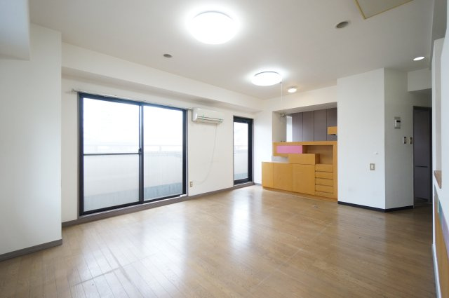 ウォンズ東千葉の居間・リビング|当日の見学大歓迎！