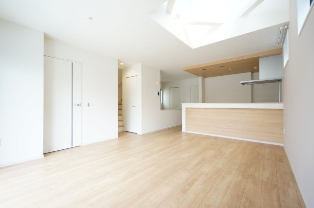 Kolet千城台北の居間・リビング|ご見学・ご契約時の送迎可能！