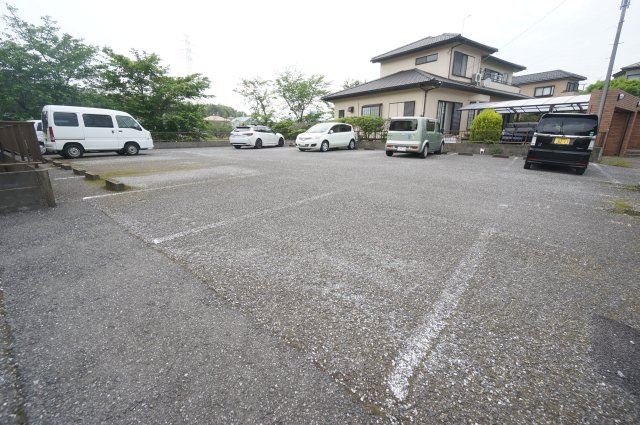 リバーストーンの駐車場|ご見学・ご契約時の送迎可能！