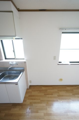 リバーストーンのキッチン|水曜日、営業時間外もご相談ください！