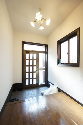 千葉市中央区松ヶ丘町貸家(JTI)の玄関|お電話でのご予約がスムーズです！