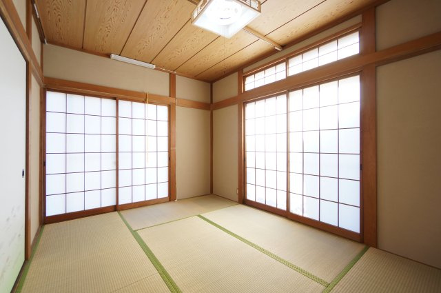 千葉市中央区松ヶ丘町貸家(JTI)の和室|お問合せは花まる商店まで！