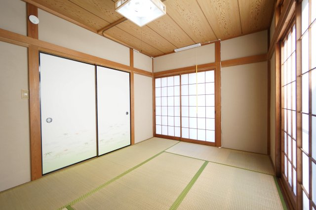 千葉市中央区松ヶ丘町貸家(JTI)の和室|お部屋探しは花まる商店にお任せ下さい！