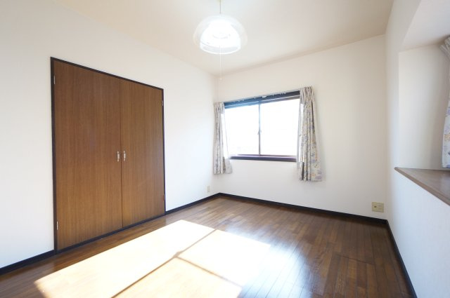 千葉市中央区松ヶ丘町貸家(JTI)の洋室|当日の見学大歓迎！