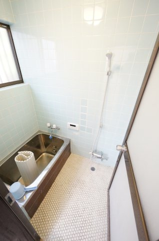 千葉市中央区松ヶ丘町貸家(JTI)の浴室|ご見学・ご契約時の送迎可能！