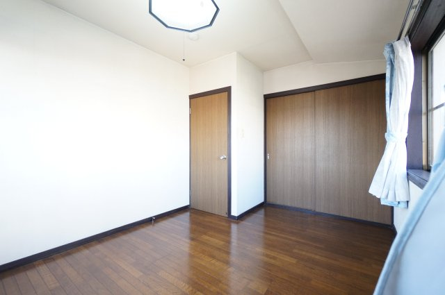 千葉市中央区松ヶ丘町貸家(JTI)の寝室|諸条件、交渉などお任せ下さい！