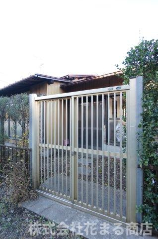 道場南戸建のエントランス|物件、駅でお待ち合わせでのご案内歓迎！