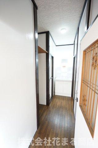 道場南戸建の洗面所|物件、駅でお待ち合わせでのご案内歓迎！